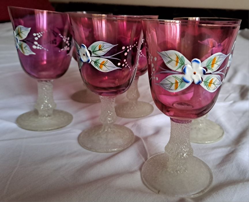 6 pahare model floral design in nuante de roz
