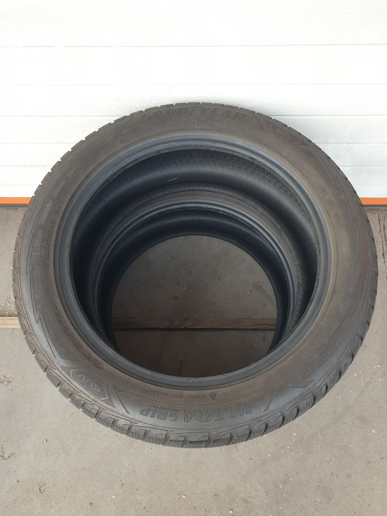 Зимни гуми 2 броя GOODYEAR UltraGrip Suv 255 50 R20 дот 4221