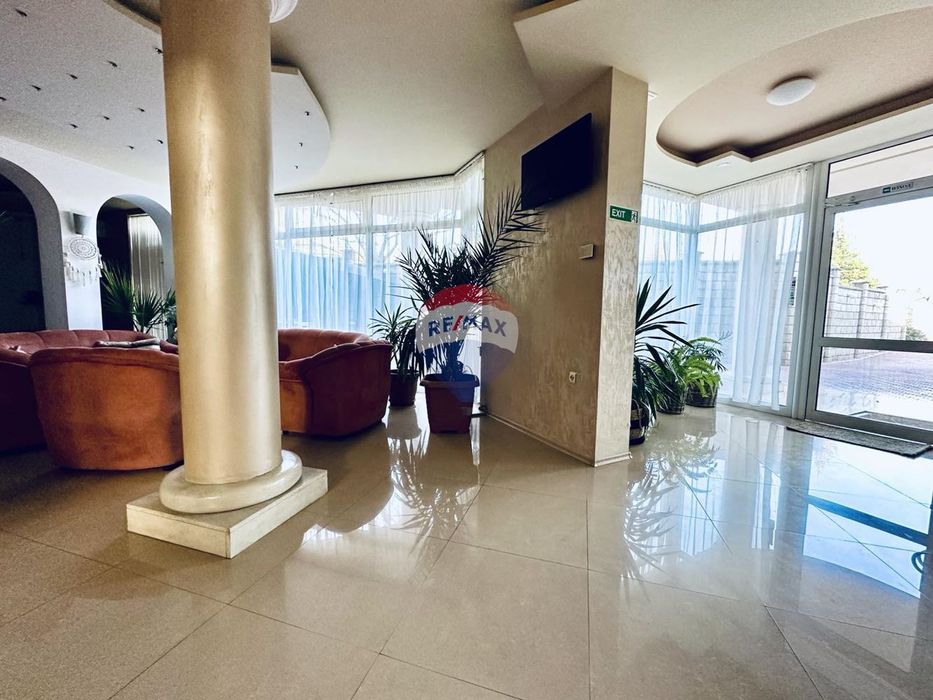 Хотел с ресторант, басейн и spa център за продажба, гр. Балчик, Я.И.