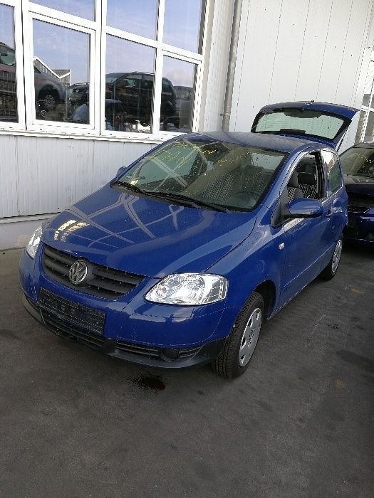 Broasca usa VW Fox 2004-2011 butoane broasca usa dezmembrez