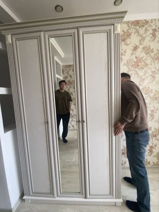 Продам шкаф хороший