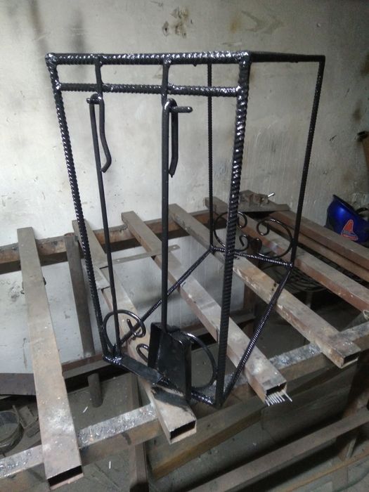 Продам дровницу 15тыс