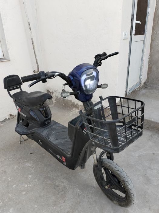 Электроскуттер,акум.отличном