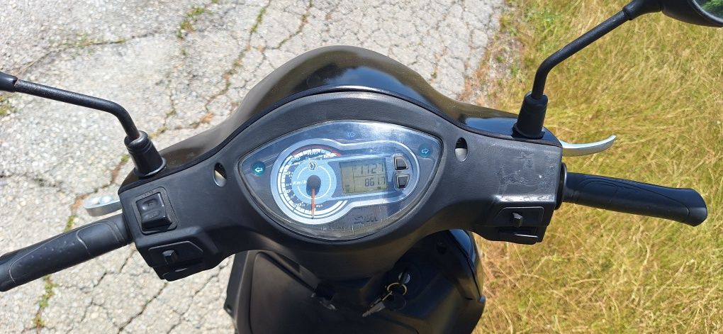 Скутер SYM1 25CC