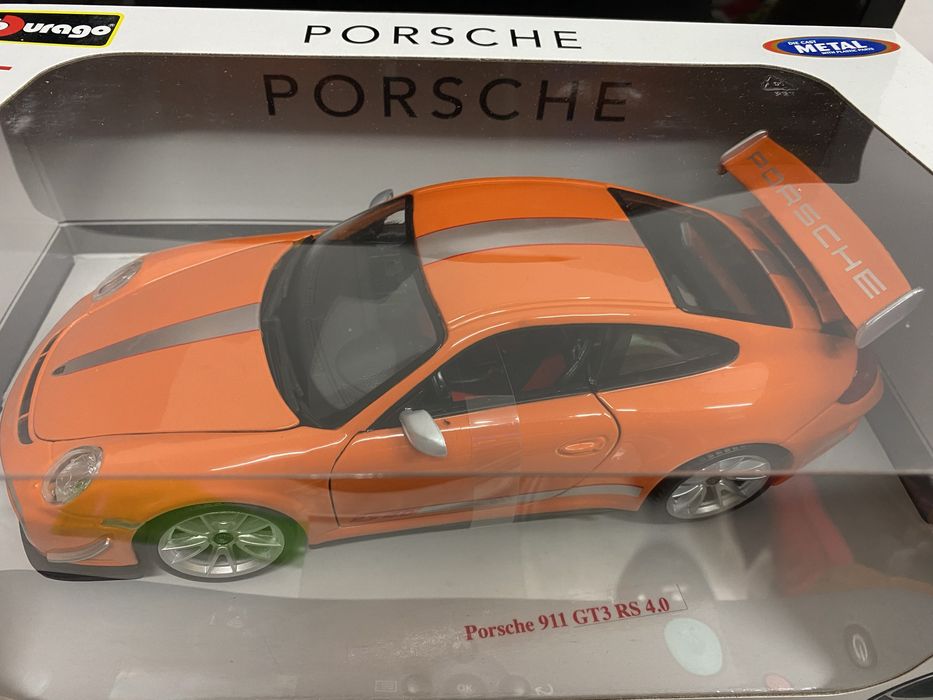 PORSCHE 911 GT3 RS 4.0 machetă auto scara 1:18 BBURAGO