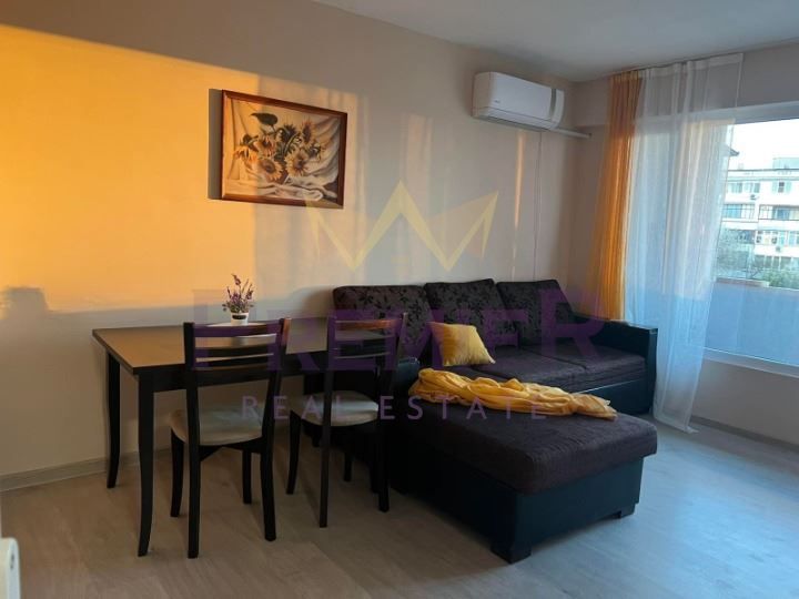 Продава се Двустаен апартамент в Варна, Владислав Варненчик - 50 кв.м за 1976 €/кв.м - Снимка #3