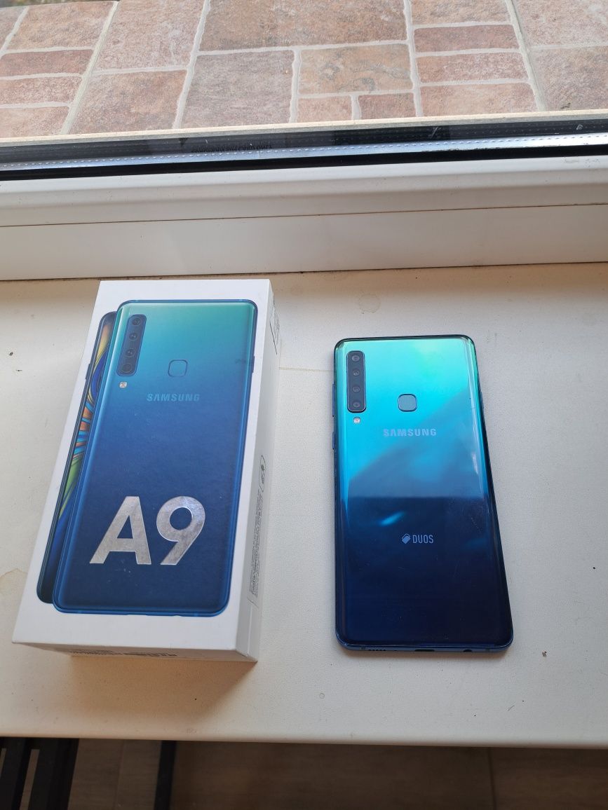 Samsung Galaxy A9 (2018) – 128GB, 6GB RAM, cu husă și cutie originală