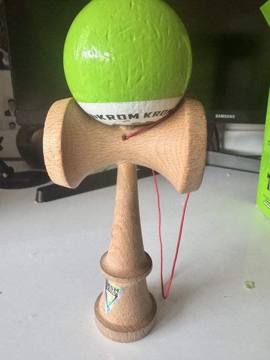 Kendama krom pop sticky