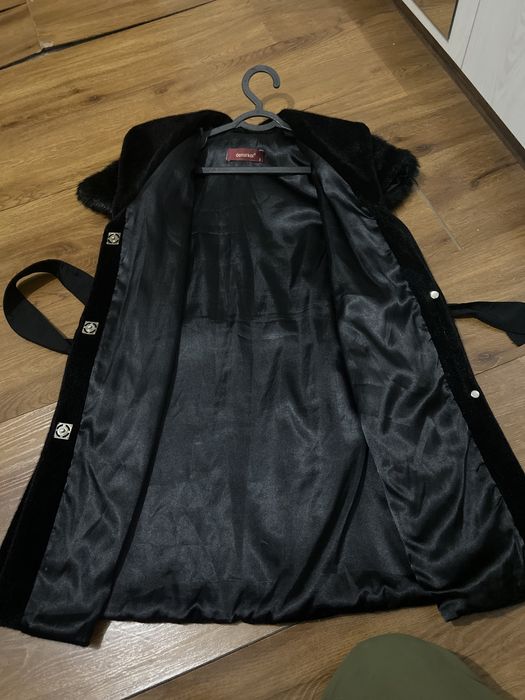 Тоза мехли нимча туркия махсулати деярли янги