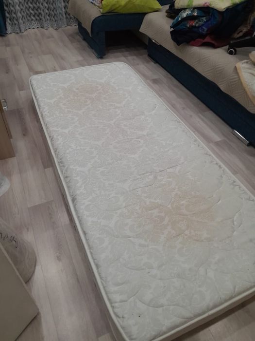 Продам за 3000 теңге  одна спалка