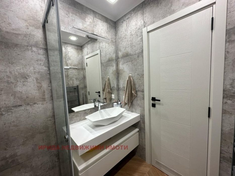 Продава се Тристаен апартамент в София, Манастирски ливади - 112 кв.м за 3831 €/кв.м - Снимка #10