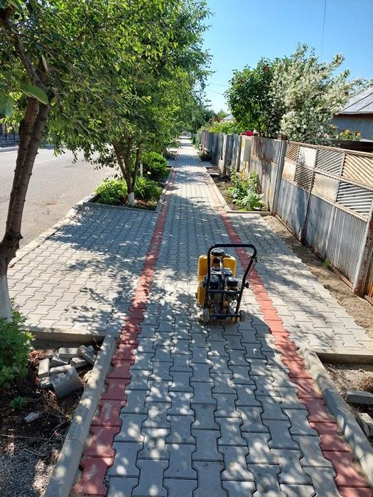 Montaj pevele /borduri /amenajeri curti saptii verzi