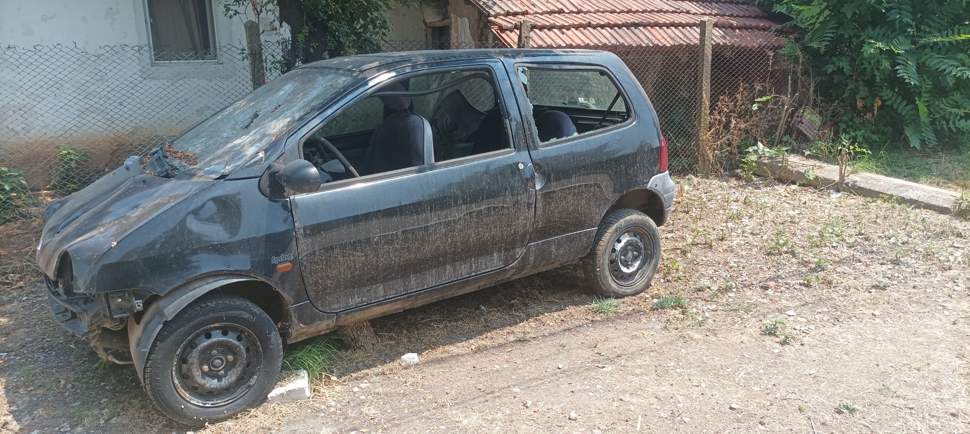 Продавам два автомобила