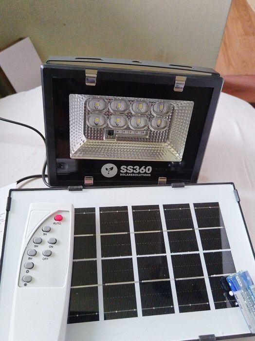 Lampa solara mobila