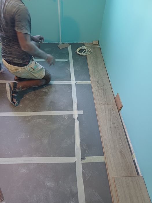 Executam lucrari de zugravit si alte amenajari interioare si exterioar