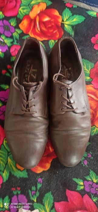 Erkaklar uchun oyoq kiyim