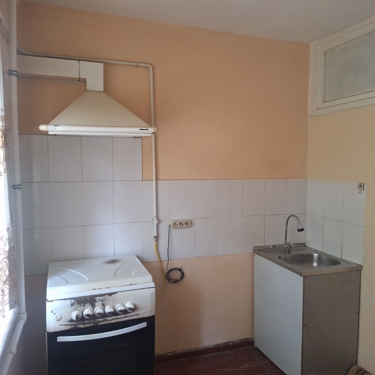 Срочно продаётся 2х комнатная квартира октябрь