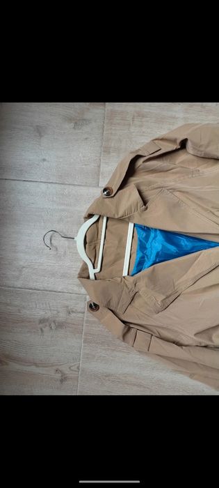 Trenci nou mărimea L