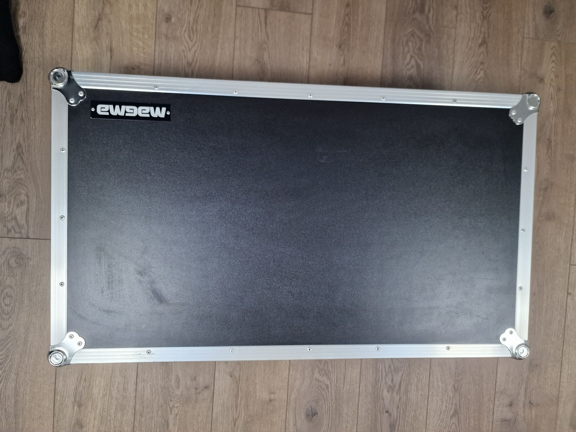 Consolă DJ PIoneer Opus Quad cu Case