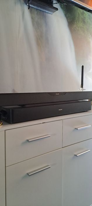 Soundbar philips cu subwoofer