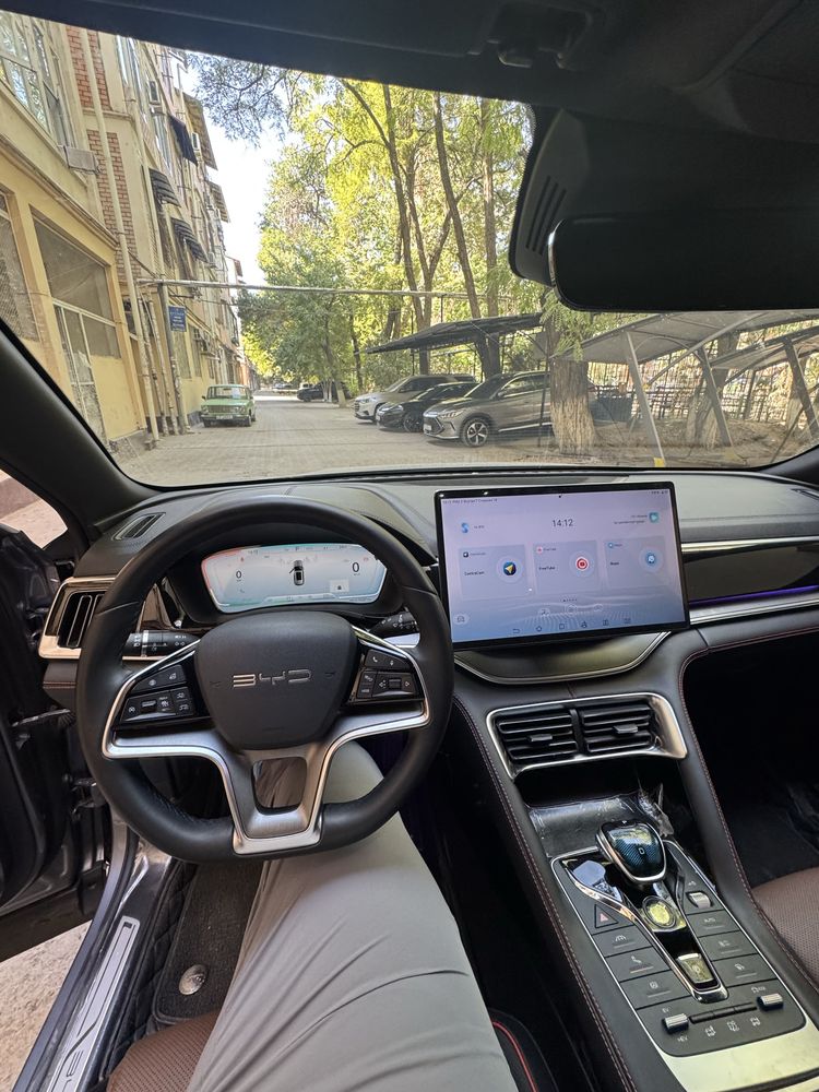 Bud song plus D-MI AWD polni privit 1200 km zapas xod