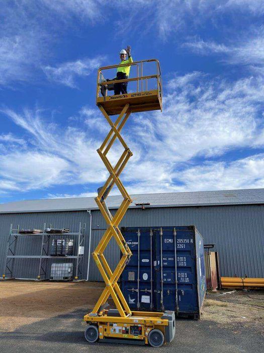 Ножничный Подъемник В АРЕНДУ (ПИКАНЕСКА)