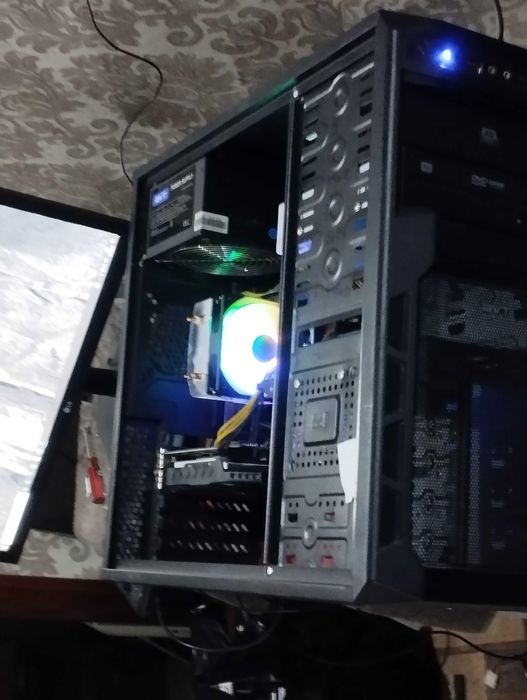 i5-9400\\ 6-ЯДЕР Кампютер\\ Azu-8 GB\\ 1000 GB\\ H-310\\ GT730-2GB