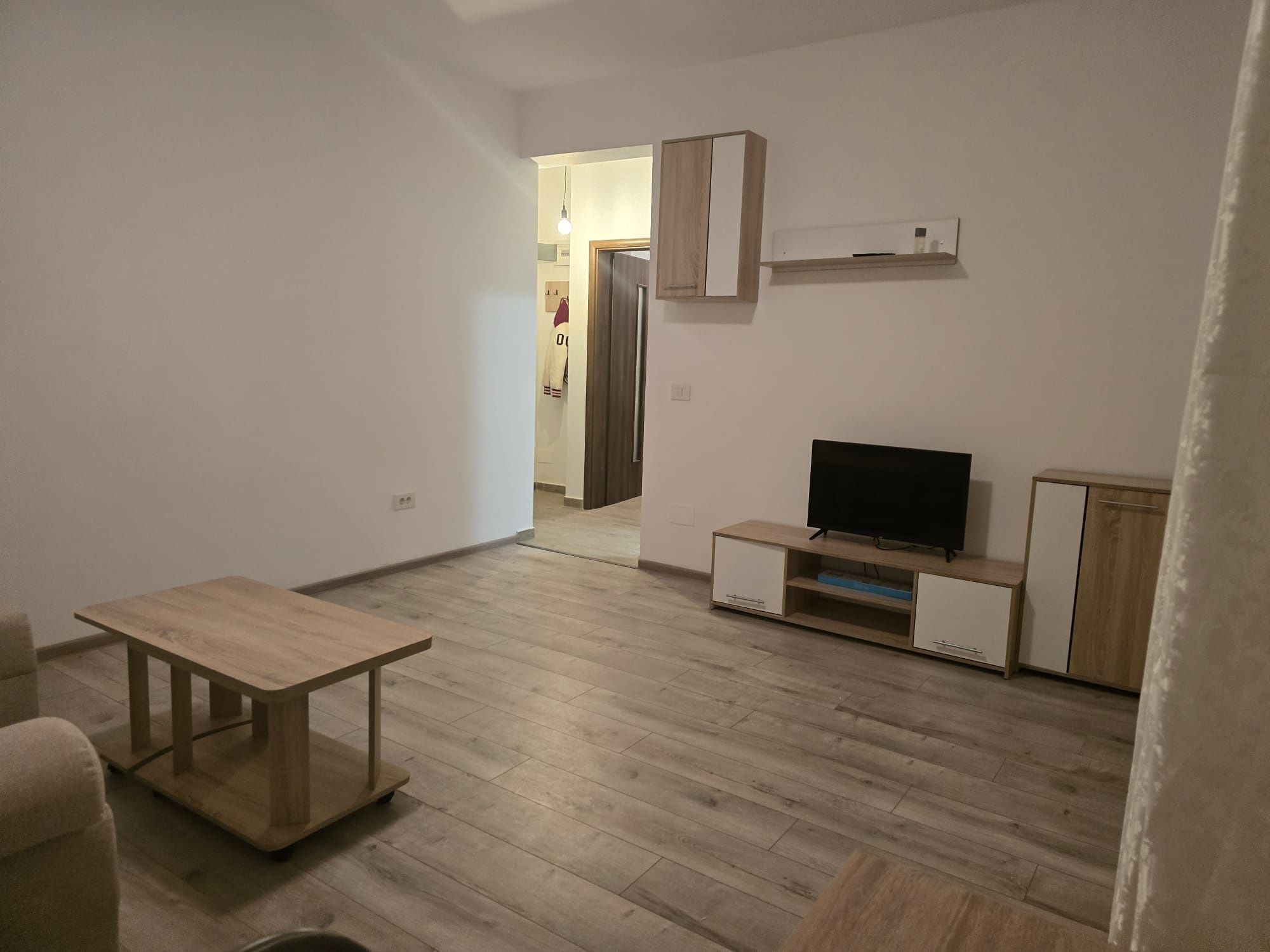 Închiriez regim hotelier militari residancece
