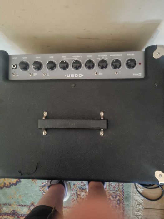 Chitara bass Yamaha + Cub bass Black Star U 500