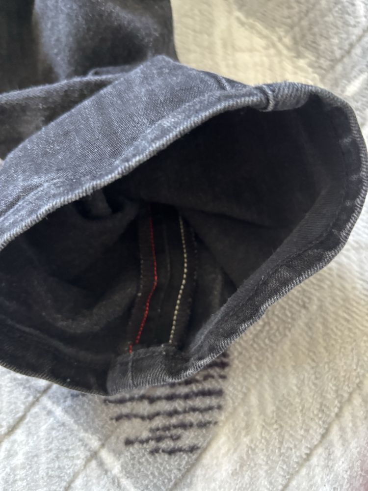 Дънки tommy jeans размер 31/32