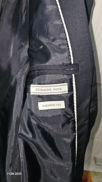 Costum baieti bleumarin