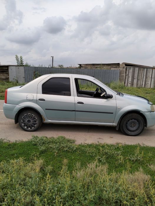 Продам срочно Рено logan