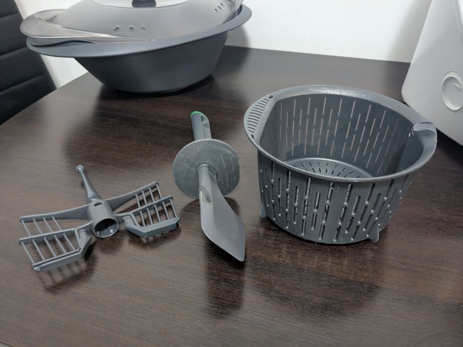 Thermomix TM5 – stare excelenta, utilizare personal! 2700 lei!