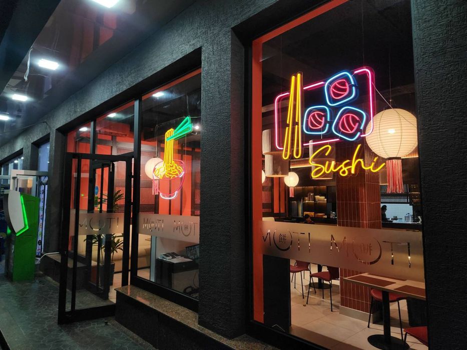 Reklama xizmati tashqi va ichki