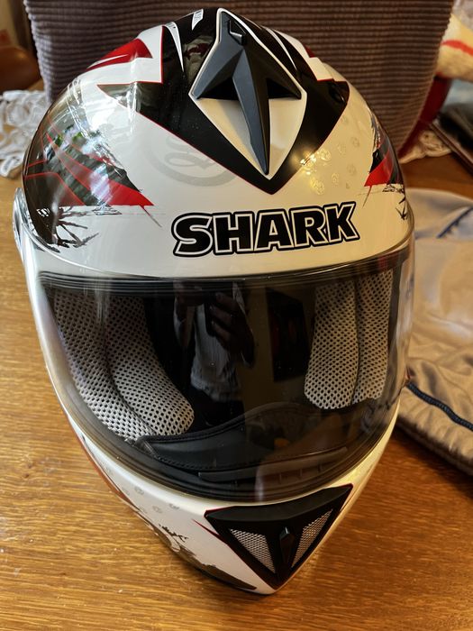 Casca motor SHARK-noua . Marime mica