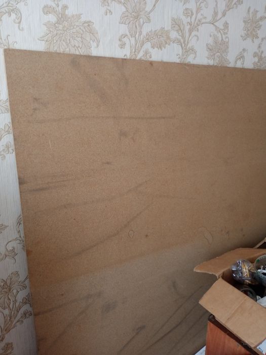 Продам лист ДСП. Размер 160 на 200. Цена  4000т