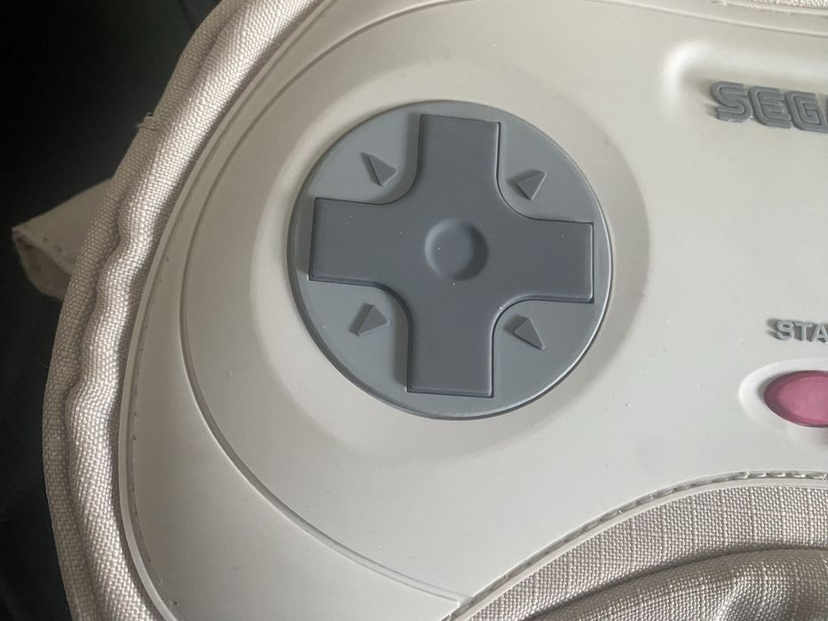 Borseta Zara controler Play Station