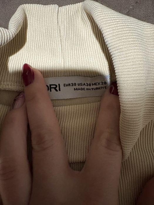 Дамска чисто нова блузка