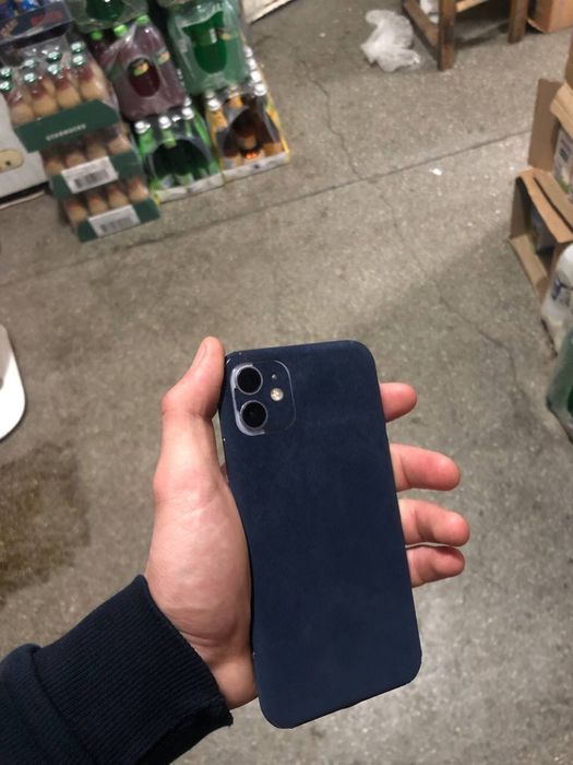 Iphone 11 srochna sotiladi
