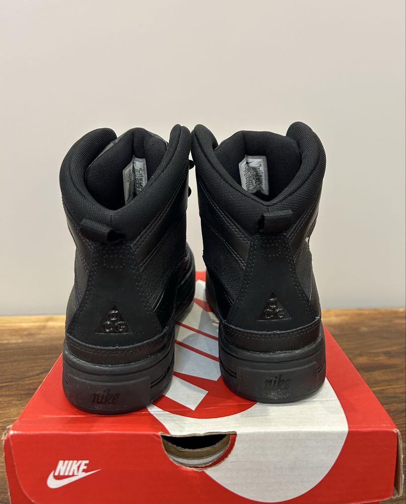 Кецове Nike ACG