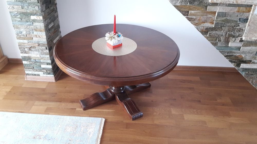 Vând masă lemn masiv