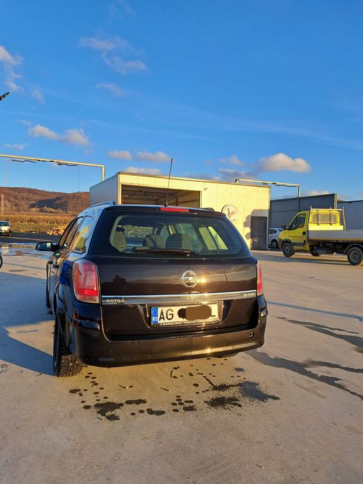 DE VÂNZARE – Opel Astra H Caravan 1.9 CDTi (100 CP), 2006 – 1700 €
