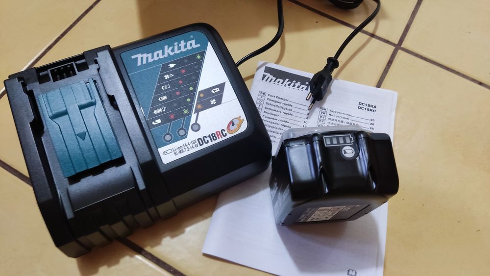 Încărcător + acumulator Makita baterie