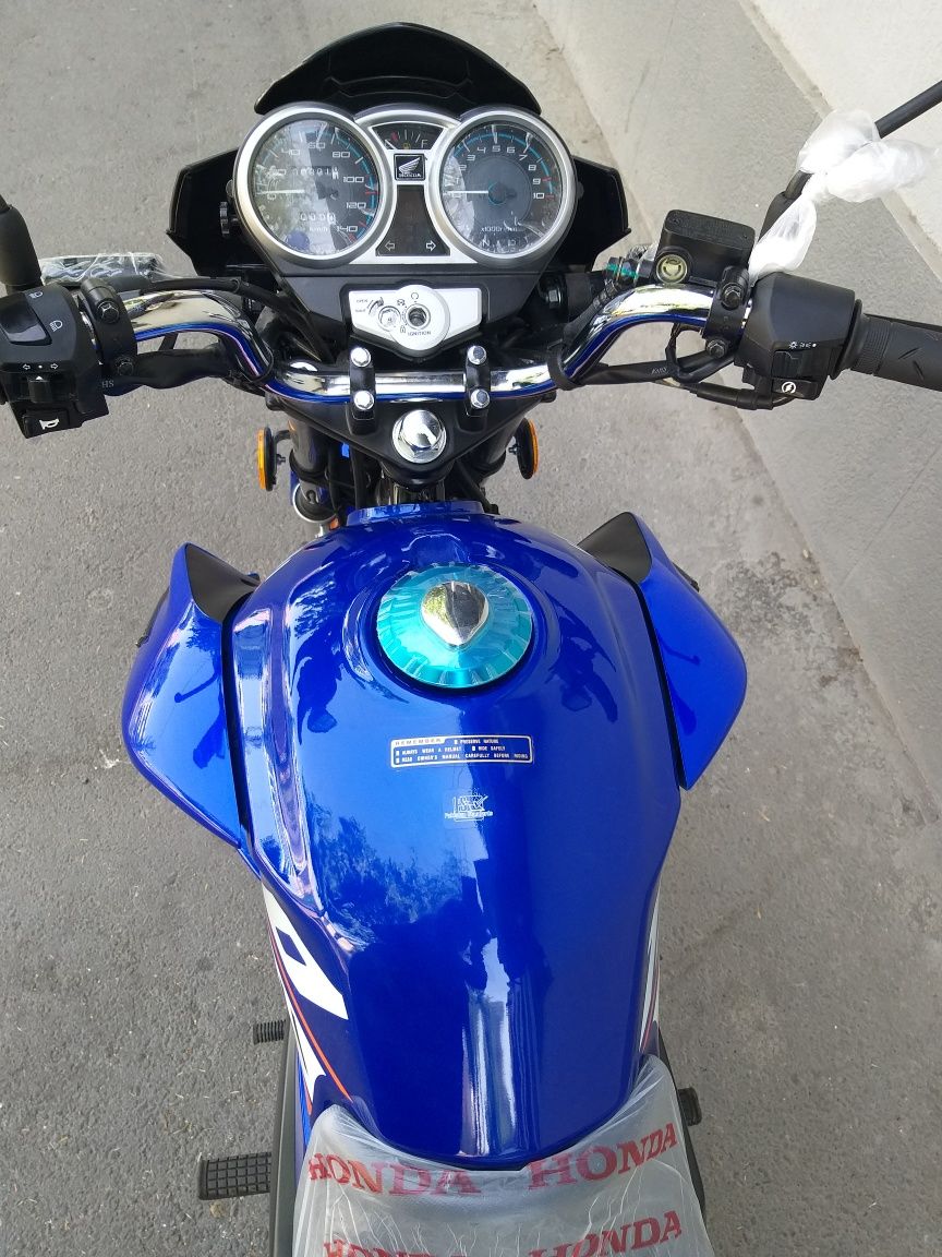 Продаётся мотоцикл HONDA CB 150 F НОВЫЙ.