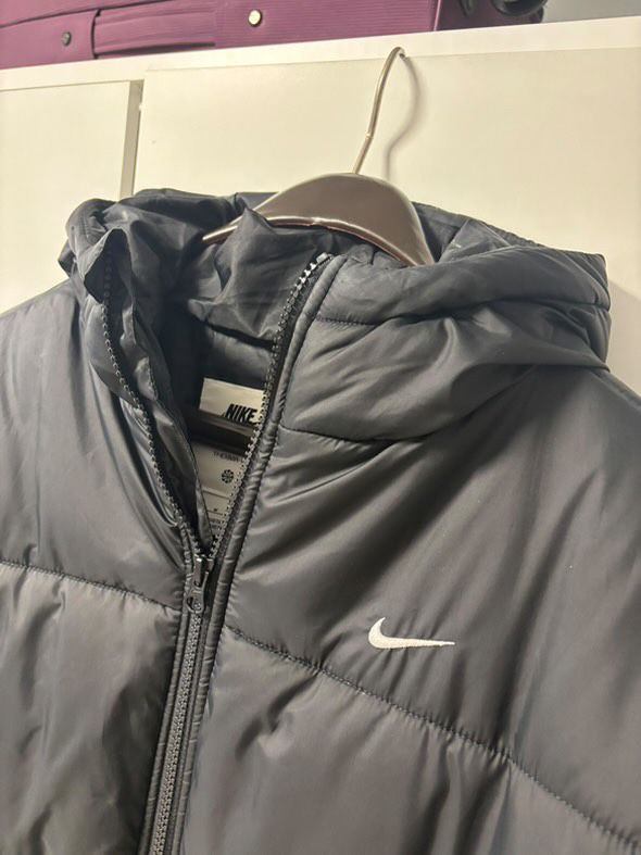 Яке Nike, М размер