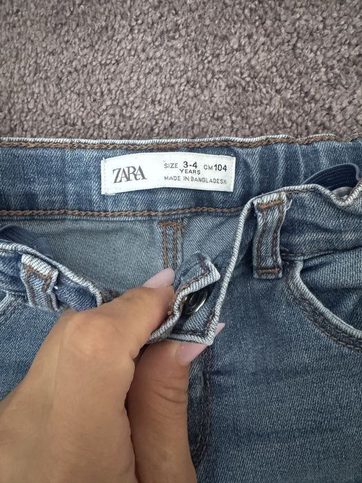 Blugi zara masura 3-4 ani