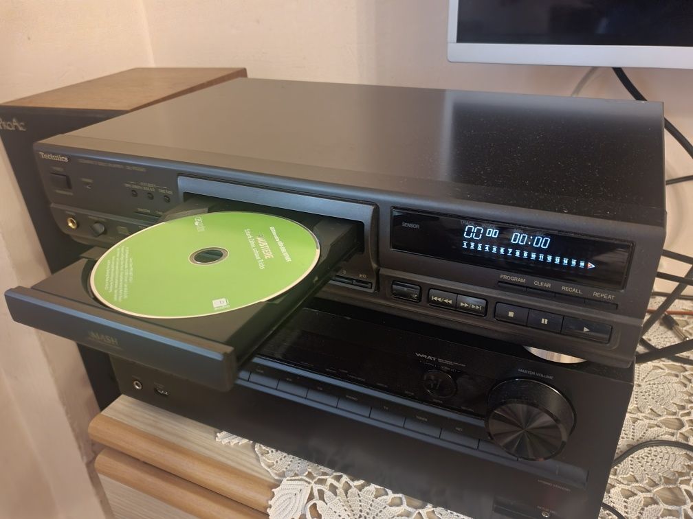 Cd player Technics SL PG590