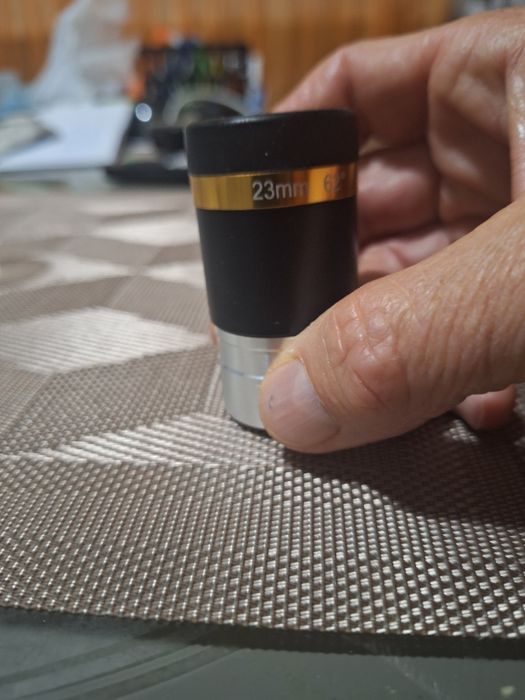 Окулар за телескоп  23