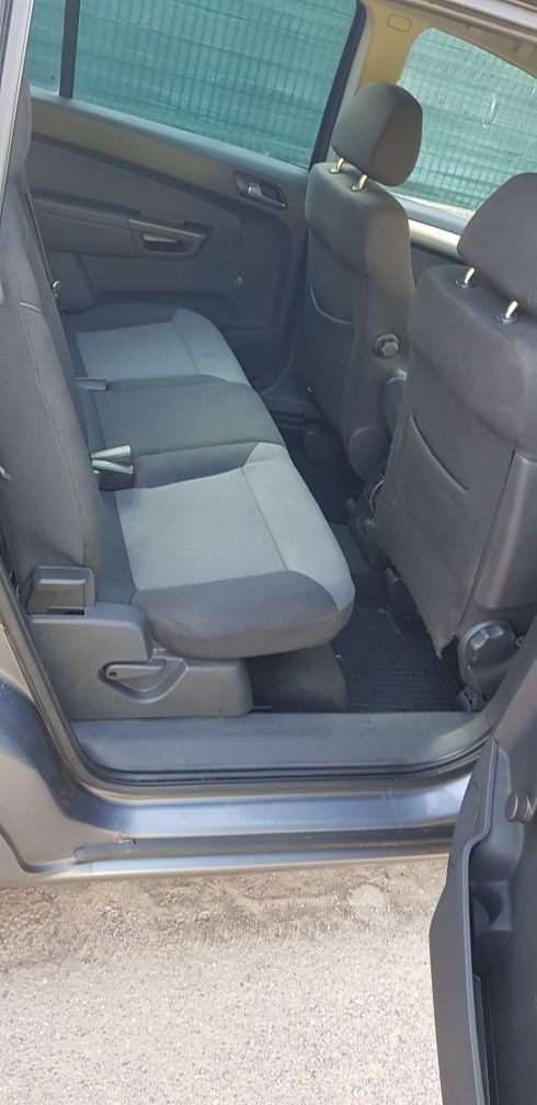 Opel Zafira 1.9 TDCI