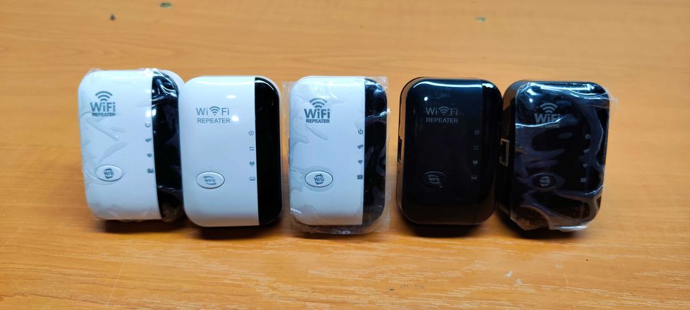 O bucata 300Mbps Wireless WiFi Repeater 2.4G Wifi Extender Amplifier